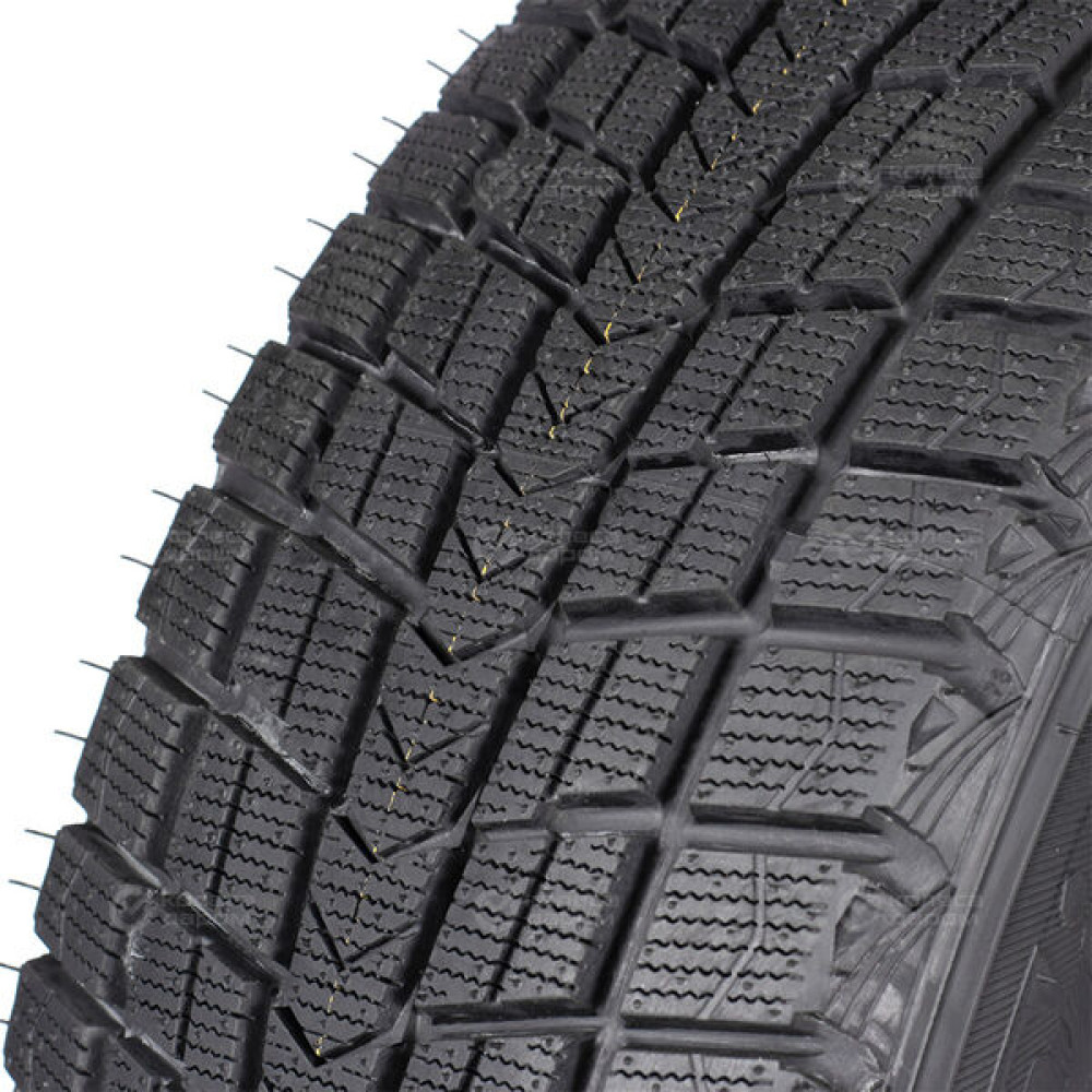 Roadstone Roadstone Winguard Ice SUV 235/55 R18 100Q