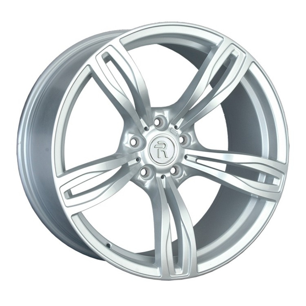 Легковой диск Replay B129 8x17 5x120 ET30 72,6 BK