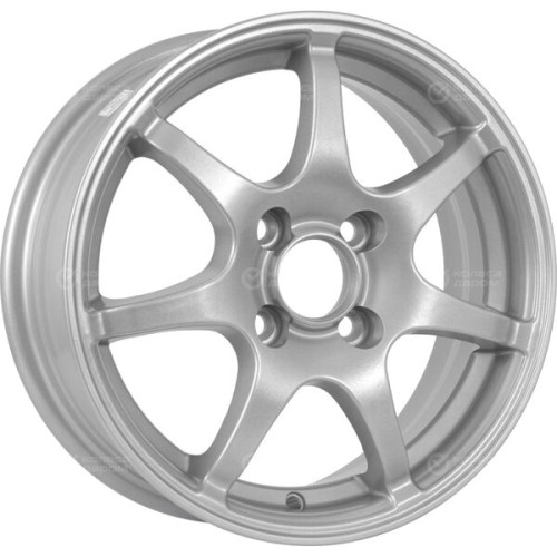 Колесный диск CrossStreet CR15 6xR15 4x100 ET50 DIA60.1 cеребристый