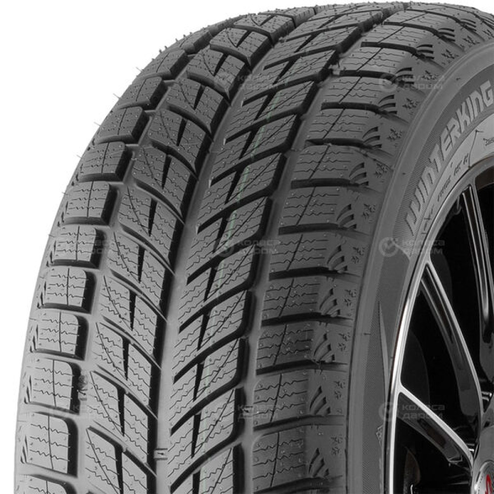 Doublestar DW09 275/40 R20 106V