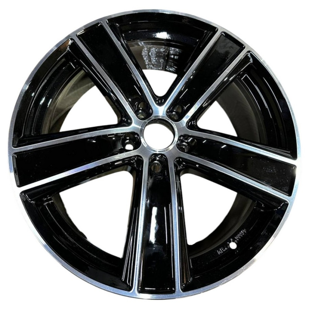 Легковой диск Dezent TH Dark 7,5x17 5x114,3 ET35 71,6 BFP