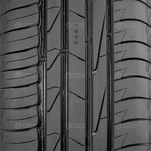 Ikon Autograph Aqua 3 SUV 215/65 R16 102V
