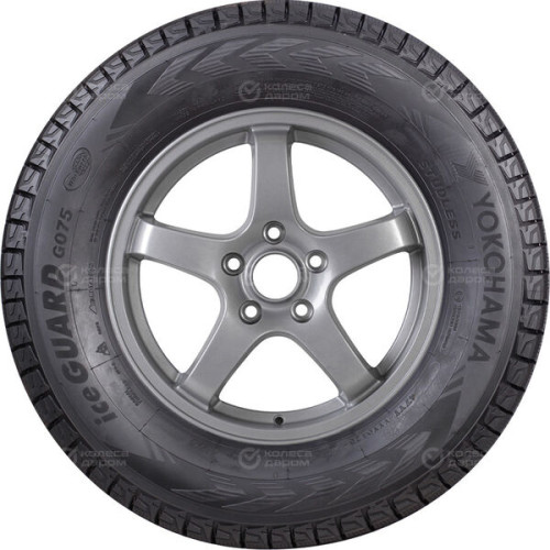 Yokohama iceGUARD G075 235/65 R17 108Q