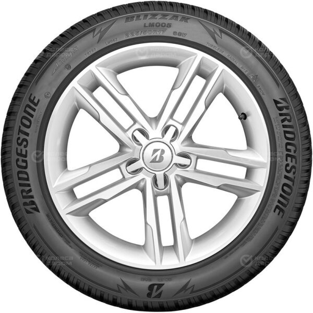 Bridgestone Blizzak LM005 215/55 R17 98V