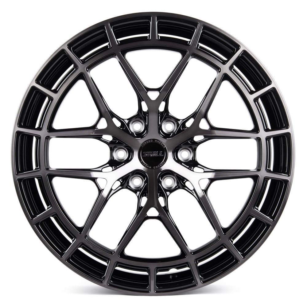 Легковой диск Skill Wheels SV399 9x20 6x139,7 ET19 77,8 чёрный глянцевый + полированные спицы + тёмный лак