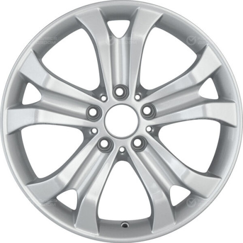 Колесный диск Replay B81 11xR20 5x120 ET37 DIA72.6 серебристый