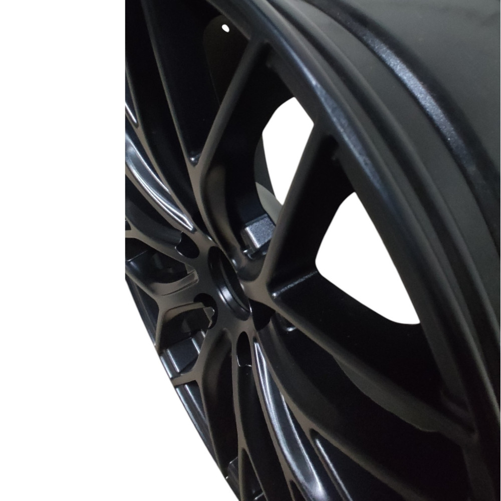 Легковой диск Neo Wheels 840 8x18 5x114,3 ET45 67,1 BDM