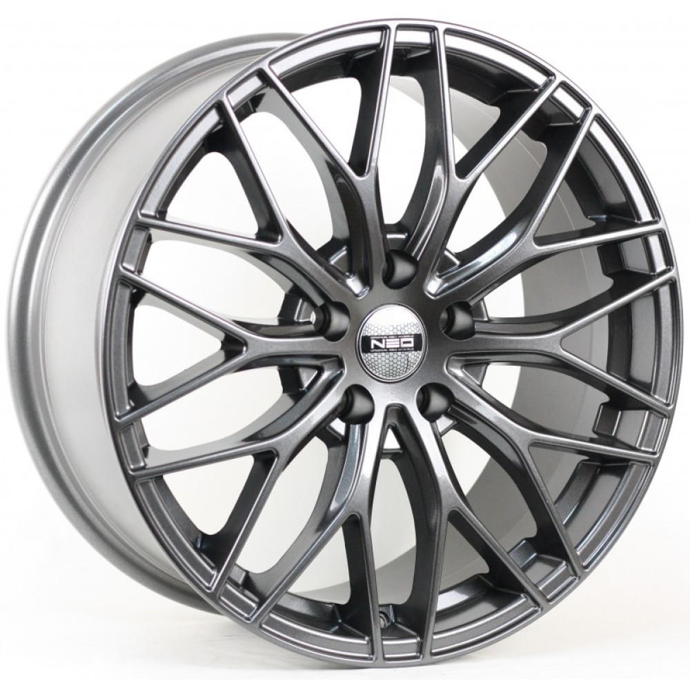Легковой диск Neo Wheels 840 8x18 5x114,3 ET45 67,1 BDM